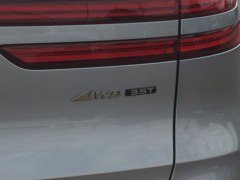 Used 2022 Genesis GV70 3.5T Sport AWD/4WD image 52