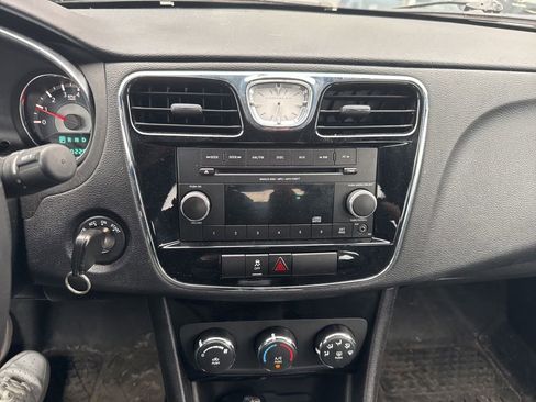 Used 2013 Chrysler 200 LX image 8