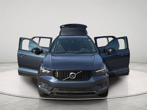 Used 2022 Volvo XC40 T5 R-Design w/ Advanced Package image 22