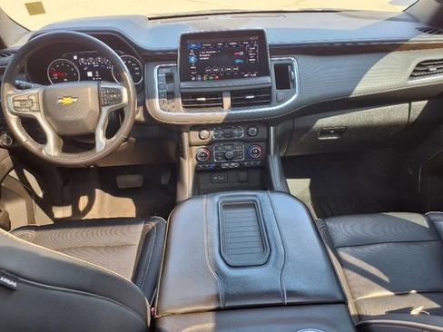 Used 2021 Chevrolet Tahoe Premier w/ Premium Package image 13