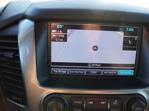 Certified 2019 Chevrolet Tahoe LT w/ Luxury Package AWD/4WD image 6
