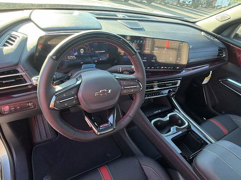 New 2026 Chevrolet Traverse RS image 19