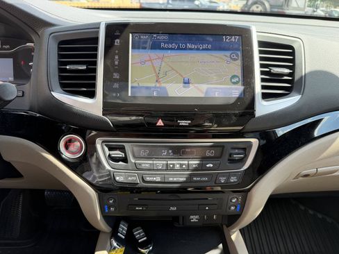 Used 2017 Honda Pilot Elite image 21