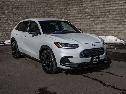 Used 2023 Honda HR-V Sport image 2