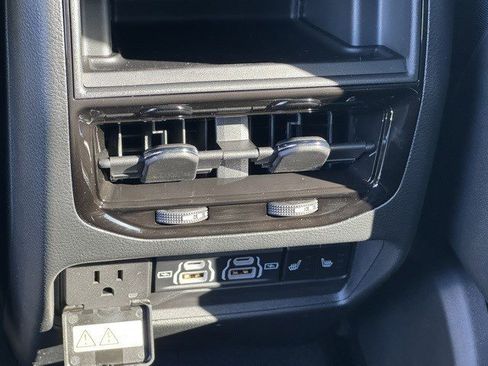 New 2025 Jeep Grand Cherokee Limited image 30