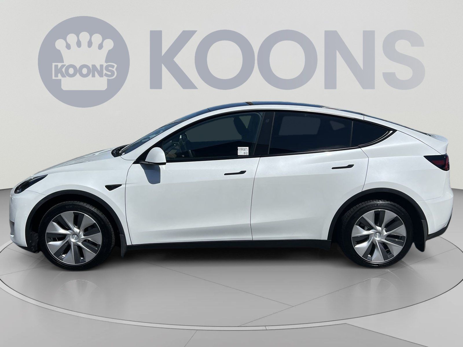 Used 2021 Tesla Model Y Long Range AWD/4WD image 2