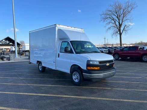 New 2026 Chevrolet Express 3500 w/ Power Convenience Package image 8