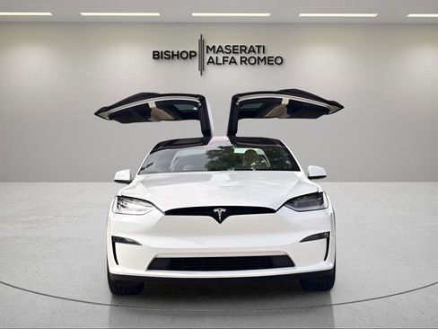 Used 2023 Tesla Model X AWD/4WD image 5