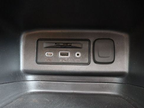 Used 2024 Chevrolet Equinox RS image 15