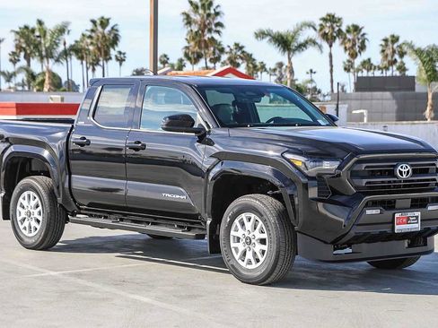 New 2026 Toyota Tacoma SR5 image 4