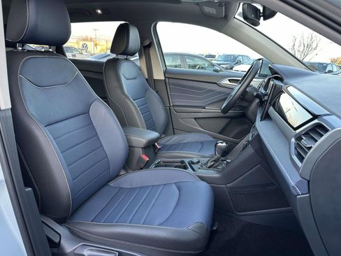 Certified 2025 Volkswagen Taos SEL image 10