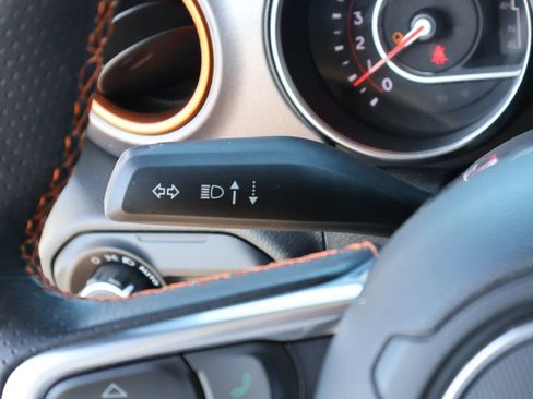 Used 2021 Jeep Gladiator Mojave AWD/4WD image 36