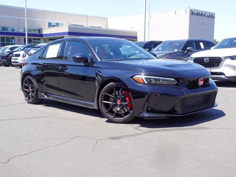Used 2023 Honda Civic Type R image 5