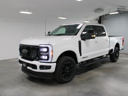 New 2026 Ford F250 Lariat w/ Black Appearance Package