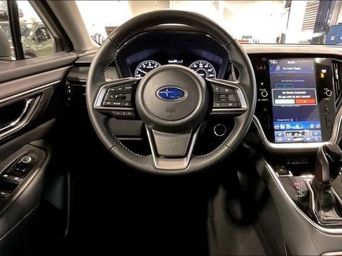 Used 2025 Subaru Outback Premium AWD/4WD image 5