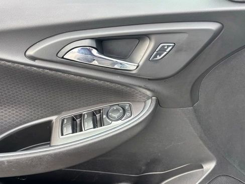 Used 2016 Chevrolet Malibu LT image 11