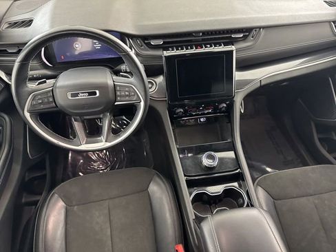 Used 2021 Jeep Grand Cherokee L Laredo image 24