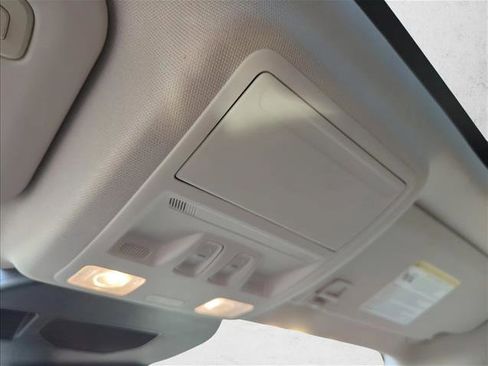 Used 2021 Ford Escape Titanium w/ Titanium Premium Package image 15