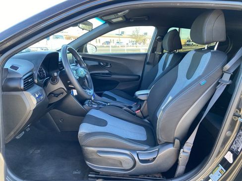 Used 2019 Hyundai Veloster 2.0 image 18