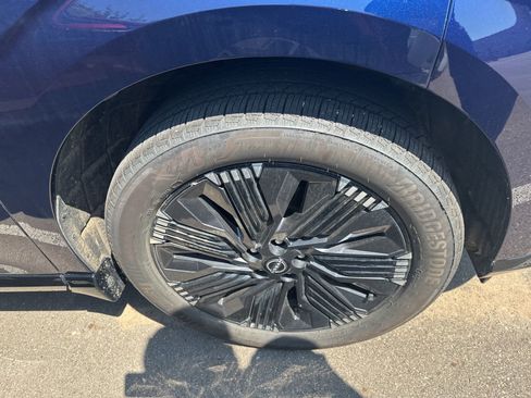 Used 2025 Nissan Murano Platinum w/ Cargo Package image 4