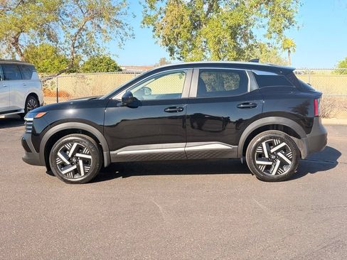 Certified 2026 Nissan Kicks SV FWD image 3