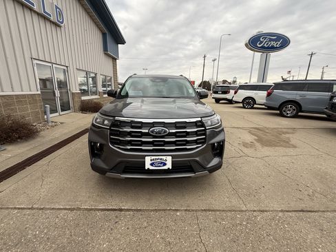 New 2026 Ford Explorer Active w/ Active Comfort Package AWD/4WD image 7