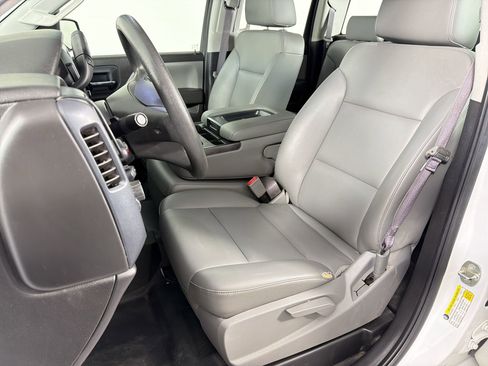Used 2017 Chevrolet Silverado 1500 W/T w/ Trailering Package AWD/4WD image 5