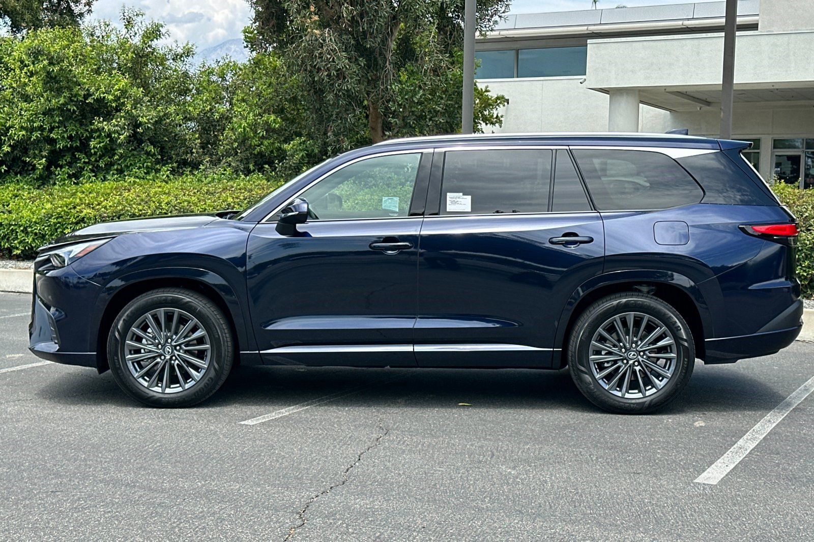 Used 2026 Lexus TX 350 FWD w/ Convenience Package image 2