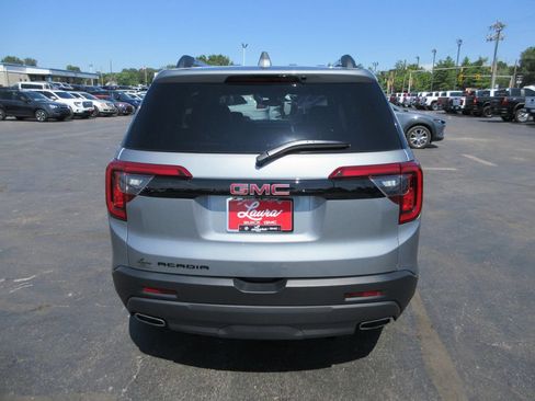 Certified 2023 GMC Acadia SLT w/ Elevation Edition FWD image 7
