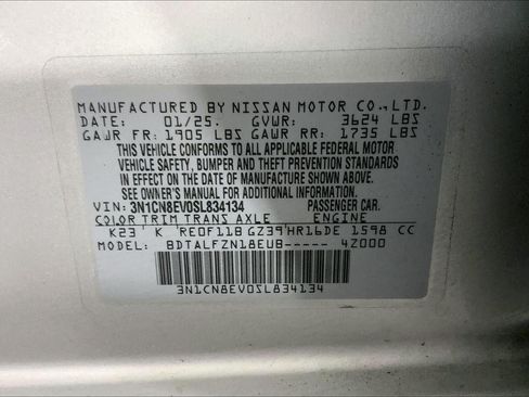 Used 2025 Nissan Versa SV FWD image 31