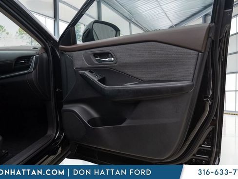 Used 2023 Nissan Rogue SV AWD/4WD image 29