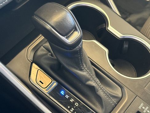 Certified 2024 Toyota Highlander LE image 25