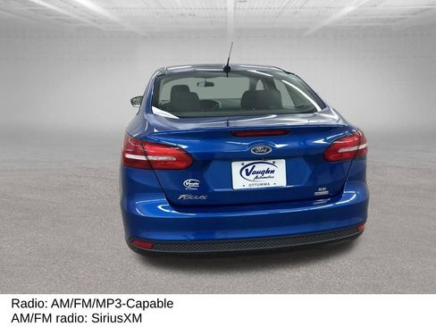 Used 2018 Ford Focus SE w/ SE Appearance Package FWD image 11