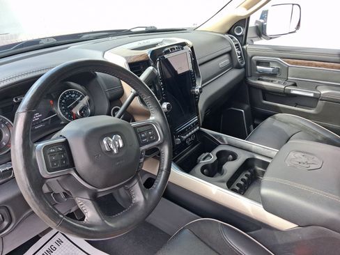 Used 2019 RAM 2500 Laramie AWD/4WD image 4