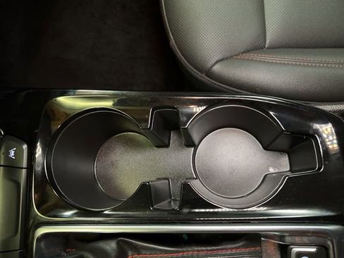 Used 2024 Chevrolet Trax RS w/ Sunroof Package image 28