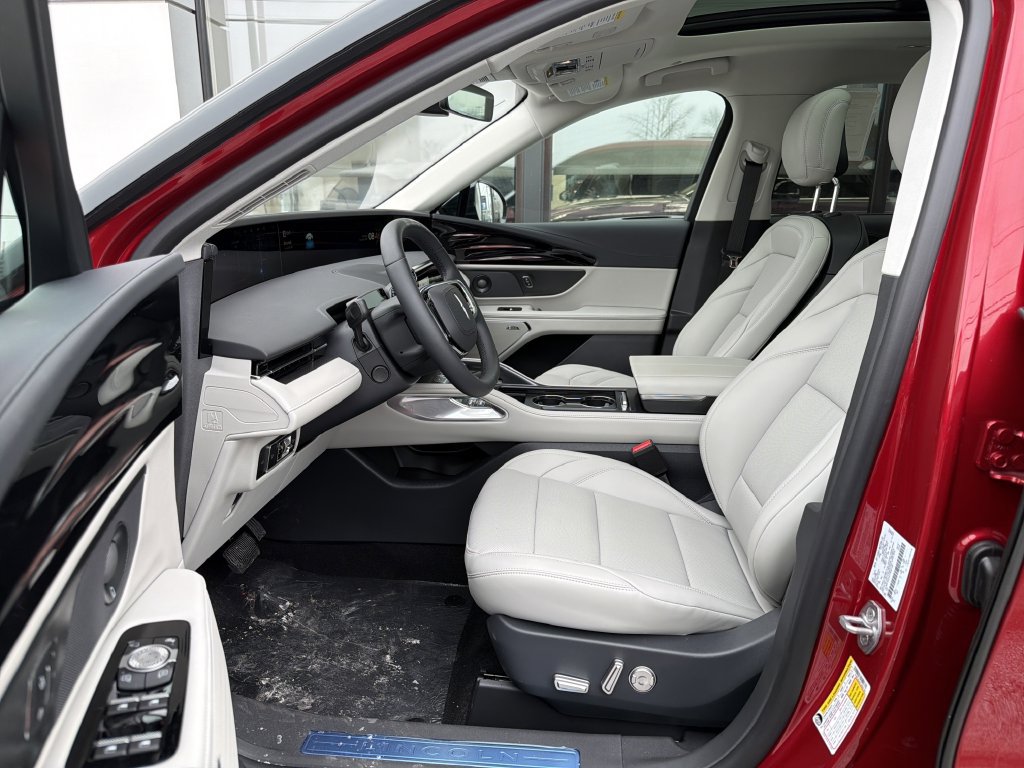 New 2026 Lincoln Nautilus Premier w/ Equipment Group 102A AWD/4WD image 5