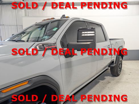 Used 2024 GMC Sierra 2500 AT4X AWD/4WD image 7
