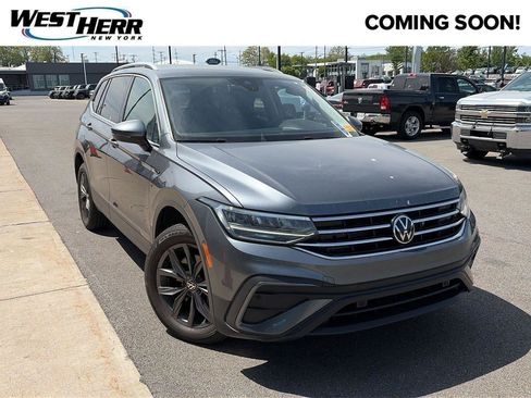 Used 2023 Volkswagen Tiguan SE AWD/4WD image 99