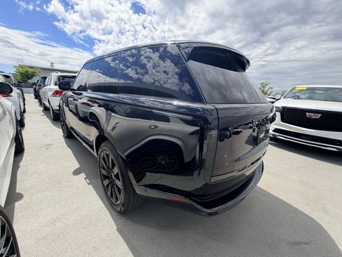 Used 2023 Land Rover Range Rover SE image 5