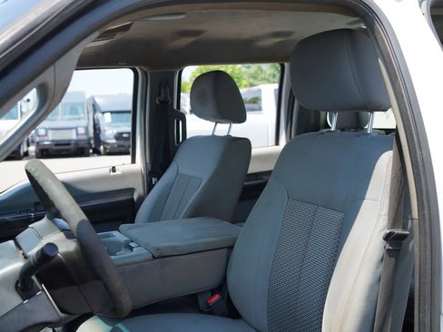 Used 2015 Ford F550 4x4 Crew Cab Super Duty image 24