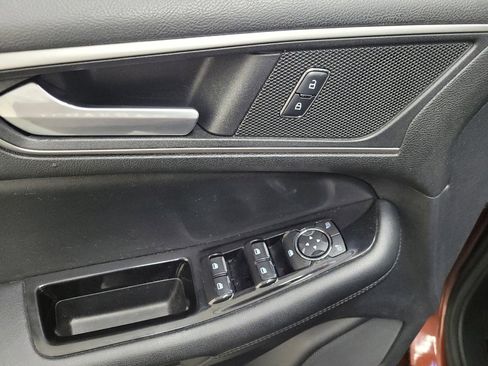 Used 2016 Ford Edge SEL w/ Equipment Group 201A AWD/4WD image 27