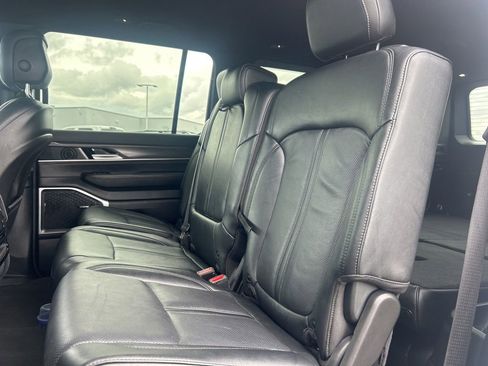 Used 2024 Jeep Wagoneer L Series III w/ Flexible Seating Group image 7