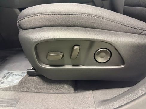 New 2026 Chevrolet Equinox LT image 14