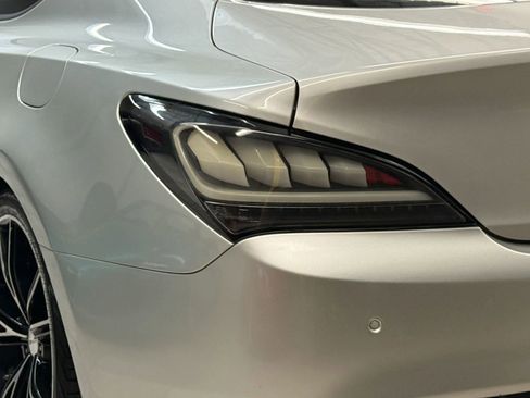 Used 2013 Hyundai Genesis 3.8 image 12