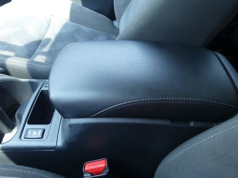 Used 2016 Nissan Rogue SV w/ SV Premium Package FWD image 28
