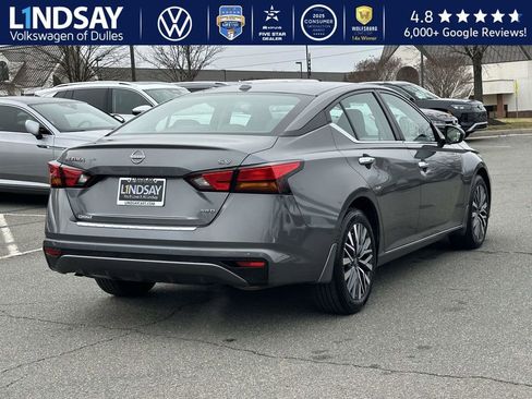 Used 2023 Nissan Altima 2.5 SV image 6