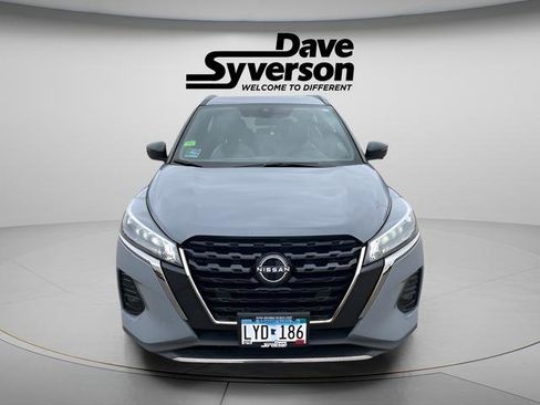 Used 2024 Nissan Kicks SR w/ SR Premium Package image 2