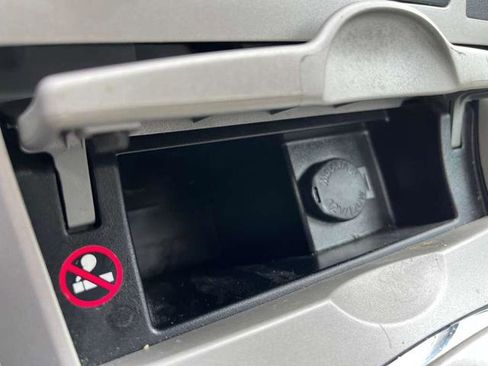 Used 2013 Toyota Corolla LE Special Edition image 31