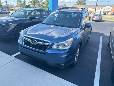 Used 2015 Subaru Forester 2.5i Limited AWD/4WD image 2