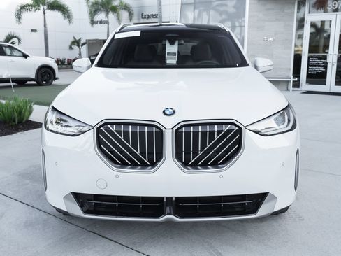 Used 2025 BMW X3 xDrive30i w/ Convenience Package AWD/4WD image 6